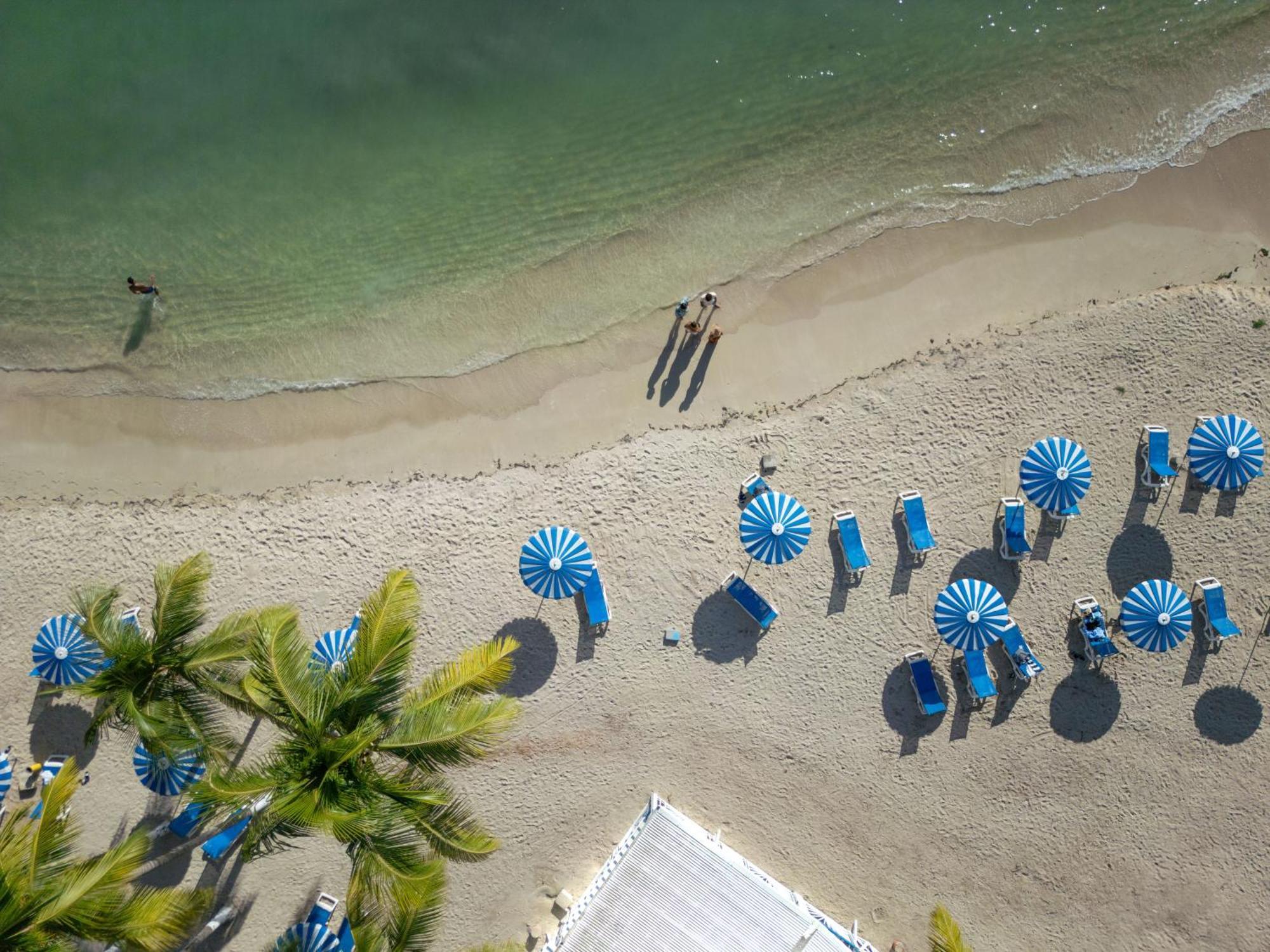 Canella Beach Hotel Le Gosier  Exterior photo