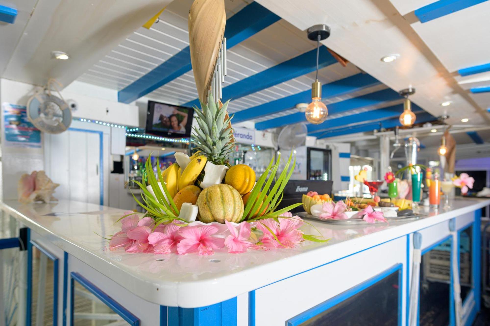 Canella Beach Hotel Le Gosier  Exterior photo